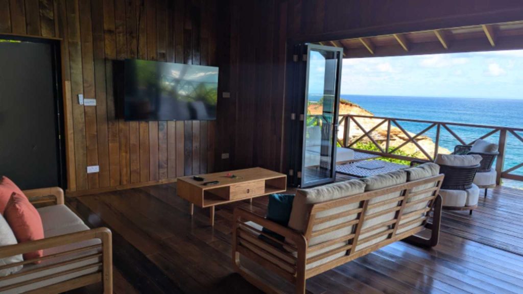 PXL_20251026_160451188.MP (1)