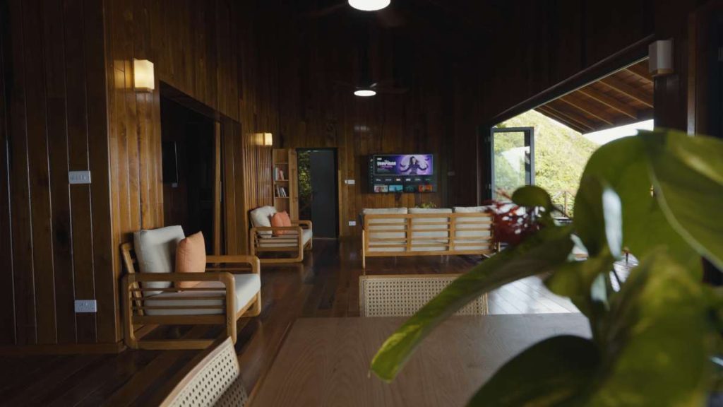 Still 2025-12-06 112637_3.2.1